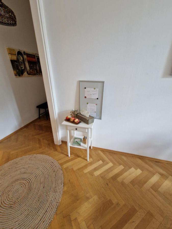Entzueckendes Apartment Im Zentrum Graz Buitenkant foto