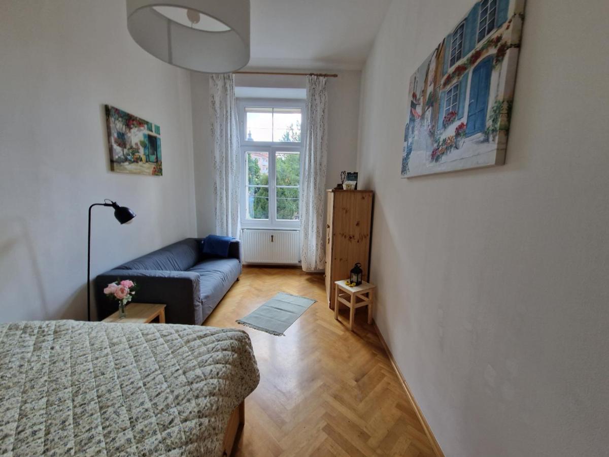 Entzueckendes Apartment Im Zentrum Graz Buitenkant foto